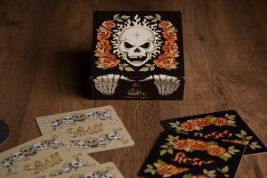 Skull and roses, juegos de mesa para cenas de empresa de verano