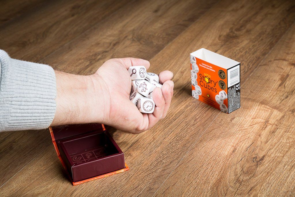 Story cubes, juegos de mesa para meriendas en el parque